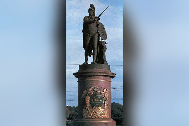 Как нарисовать памятник суворову
